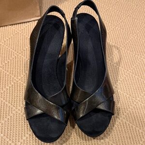 UGG Black Women's Cross Strap Heels size 8